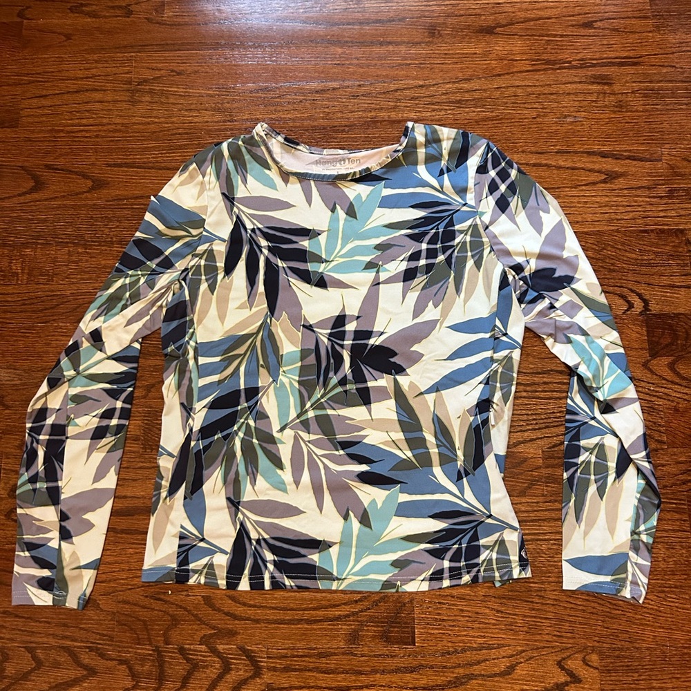 Leaf Print Long Sleeve Top